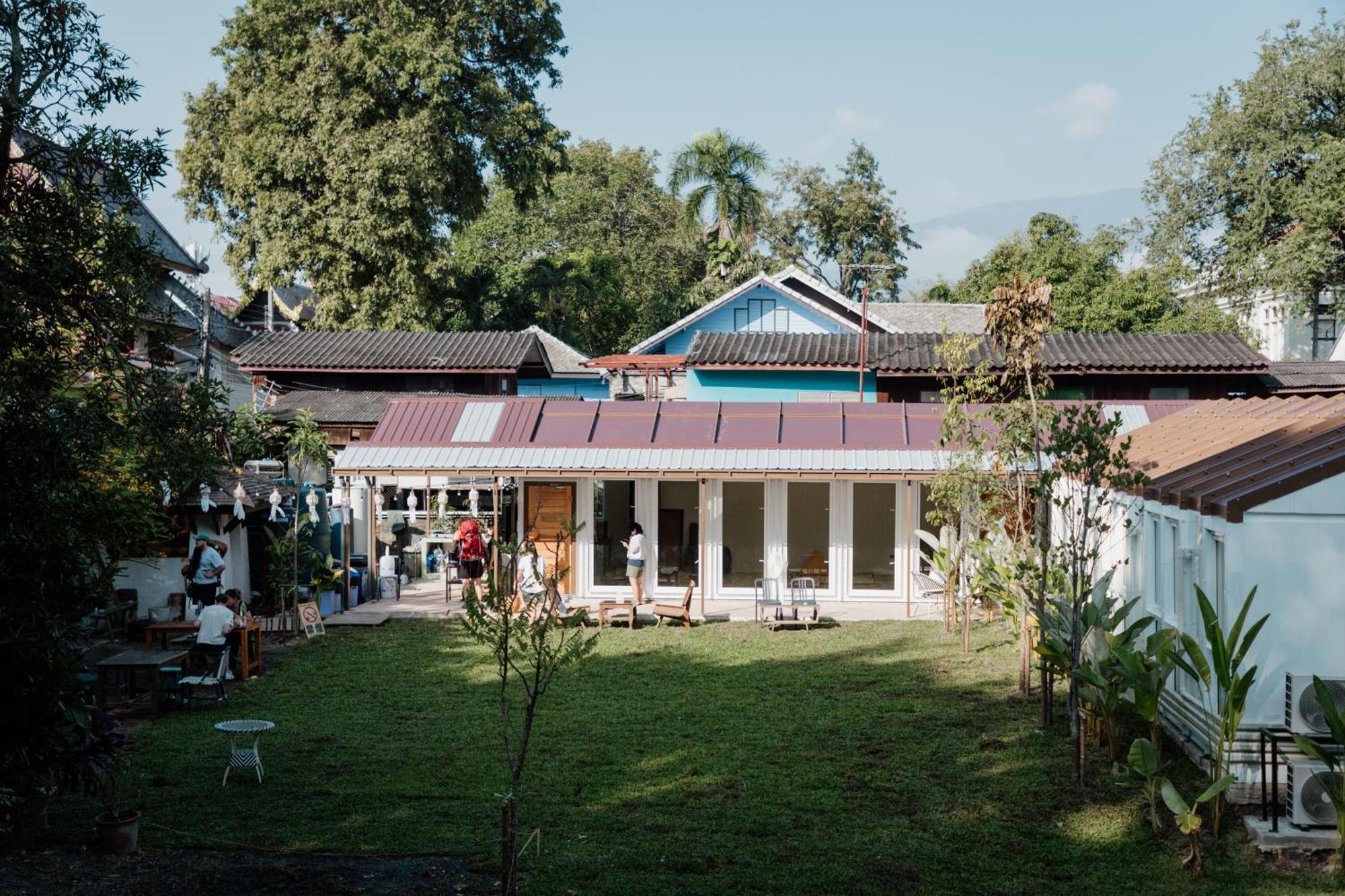The Yard Hostel Chiang Mai Extérieur photo