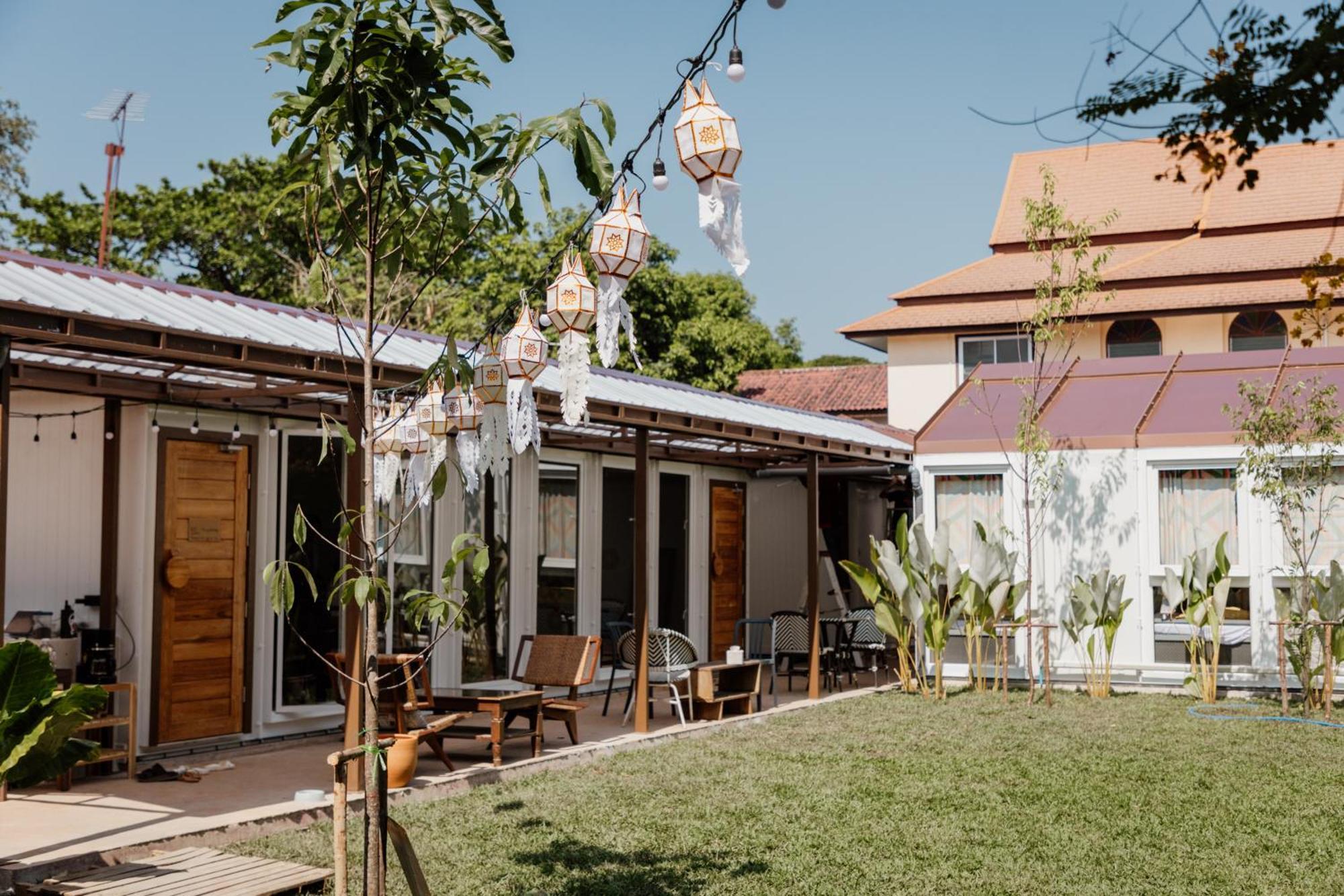 The Yard Hostel Chiang Mai Extérieur photo